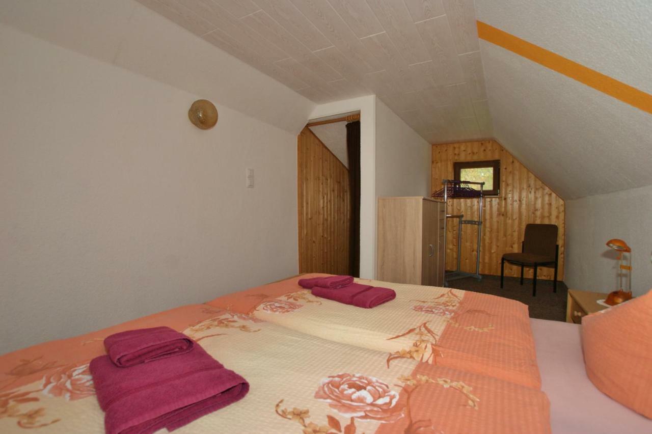 Ferienhaus Schaffrath Ehrenberg  Ngoại thất bức ảnh
